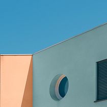 Mon projet du cours : Photographie urbaine : composition géométrique et colorée. Un proyecto de Post-producción fotográfica		, Retoque fotográfico, Fotografía digital, Fotografía para Instagram, Composición fotográfica y Teoría del color de Trinley Paris - 19.07.2022