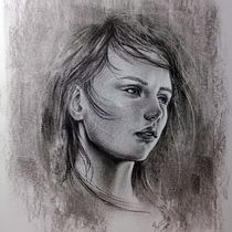 Il mio progetto del corso: Ritratto artistico al carboncino: creare atmosfere. Ilustração tradicional, Artes plásticas, Desenho, Desenho de retrato, Desenho realista, e Desenho artístico projeto de Athena - 21.07.2022