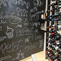 Proyecto Final, lettering de gran formato. Vinoteca. Projekt z dziedziny Trad, c, jna ilustracja, T, pografia,  Pismo dekorac i jne użytkownika Mariana Sanchez - 23.07.2022
