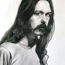 My project for course: Realistic Portrait with Graphite Pencil. Traditional illustration, Fine Arts, Sketching, Pencil Drawing, Drawing, Portrait Drawing, Realistic Drawing, Artistic Drawing, and Figure Drawing project by Tuna Bulut - 06.22.2022