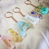 Mi proyecto del curso: Diseño de joyería en resina. Design de acessórios, Artesanato, Design de joias, e DIY projeto de Wendy León Ruiz - 26.07.2022