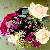 My project for course: Floral Arrangement Design with Seasonal Blooms. Design de interiores, Paisagismo, Decoração de interiores, DIY, e Design floral e vegetal projeto de hs_dejager - 29.07.2022