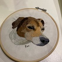 My project for course: Embroidered Pet Portraits: The Thread Painting Technique. Embroider, Naturalistic Illustration, and Textile Design project by Zoe McCormick - 07.29.2022