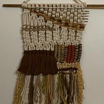 Mi proyecto del curso: Introducción al macramé: creación de un tapiz decorativo Ein Projekt aus dem Bereich Erweiterungsentwicklung, H, werk, Innendesign, Dekoration von Innenräumen, Weben, Makramee und Textildesign von carolinarw - 31.07.2022