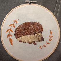 Mon projet du cours : Technique de broderie réaliste. Traditional illustration, Embroider, and Textile Design project by smouthie6 - 07.31.2022