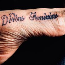 My project for course: Freehand Cursive Lettering Tattoos. Un projet de Lettering , et Conception de tatouage de Breanna Street - 03.08.2022