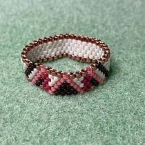My project for course: Beaded Jewelry Design: Weave Elegant Patterns. Accessor, Design, Arts, Crafts, Jewelr, and Design project by Denise Vaz - 08.05.2022