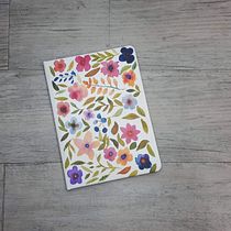 My project for course: Vibrant Floral Patterns with Watercolors. Traditional illustration, Pattern Design, Watercolor Painting, and Botanical Illustration project by Josefina Timbol - 08.08.2022