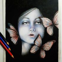 Il mio progetto del corso: Ritratto creativo in chiaroscuro con matita. Farfalle. Un projet de Illustration traditionnelle, Dessin au cra, on, Dessin de portrait, Dessin artistique, Dessin aux cra , et ons de couleur de chiaramicacchioni - 12.08.2022