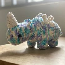 Mi proyecto del curso: Diseño y creación de amigurumis. Arts, Crafts, To, Design, Fiber Arts, DIY, Crochet, Amigurumi, and Textile Design project by avictoria1606 - 08.11.2022