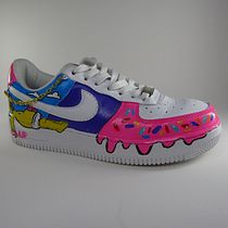 Mi proyecto del curso: Restauración y personalización de sneakers. Un progetto di Design di accessori, Fashion design, Pittura acrilica, DIY, Upc e cling di Flow - 14.08.2022