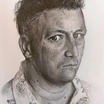 My project for course: Realistic Portrait with Graphite Pencil. Ilustração tradicional, Artes plásticas, Esboçado, Desenho a lápis, Desenho, Desenho de retrato, Desenho realista, Desenho artístico, e Desenho anatômico projeto de fraser_jenkins - 14.08.2022