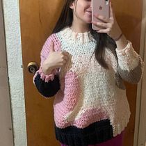 Mi proyecto del curso: Diseño y tejido de prendas con la técnica de intarsia. Een project van  Modeontwerp, Textiel, DIY, Breien y Textielontwerp van paoandru99 - 15.08.2022