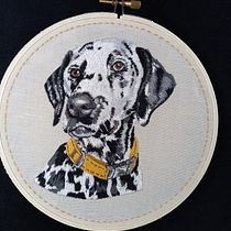 My project for course: Embroidered Pet Portraits: The Thread Painting Technique. Embroider, Naturalistic Illustration, and Textile Design project by Catherine Lundon - 08.13.2022