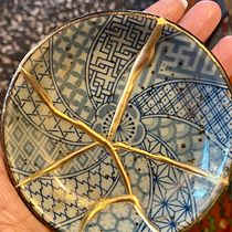 My project for course: Introduction to Kintsugi: Repair Your Pottery with Gold. Arts, Crafts, Fine Arts, Ceramics, and DIY project by niloiyer - 08.16.2022