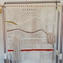Mi proyecto del curso: Introducción al macramé: creación de un tapiz decorativo Ein Projekt aus dem Bereich Erweiterungsentwicklung, H, werk, Innendesign, Dekoration von Innenräumen, Weben, Makramee und Textildesign von reveka22 - 18.08.2022