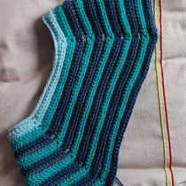 Mi proyecto del curso:  Top-down: prendas a crochet de una sola pieza. Un progetto di Fashion design, Fiber Art, DIY, Uncinetto e Textile Design di Rocio Hernández - 19.08.2022
