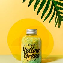 COLOR BATH SALT. Photograph, Product Photograph, Photographic Lighting, and Digital Photograph project by Ewan Mulatier - 08.19.2022