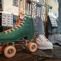 My project for course: Street Photography  /Renne  France. Photograph, Mobile Photograph, Outdoor Photograph, Lifest, le Photograph, Social Media, Documentar, and Photograph project by תמי ורדי - 08.22.2022