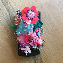 Mi proyecto del curso: Bordado de moda con pedrería: crea composiciones y plantillas replicables. Design de moda, Bordado, Design têxtil, e Design projeto de Mariel Vernaza - 24.08.2022