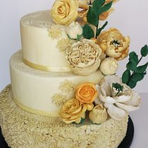 My project for course: Sugar Flowers for Cake Designs. Un progetto di Design e DIY di pennie.moore - 22.08.2022