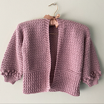 Mi proyecto del curso: Crochet: diseña y teje prendas de estilo romántico. Design de moda, Tecido, DIY, Crochê, e Design têxtil projeto de Sumire Heshiki - 26.08.2022