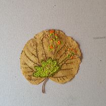 Mon projet du cours : Broderie sur des supports organiques originaux. Embroider, and Textile Design project by Claire Des Zabeilles - 08.29.2022
