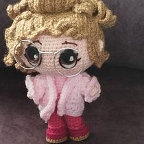 Mi proyecto del curso: Amigurumis: personas tejidas a crochet. Arts, Crafts, To, Design, Fiber Arts, Crochet, Amigurumi, and Textile Design project by María Ángela Inochea Terán - 08.31.2022