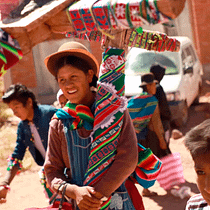 La fiesta de la Cruz y el Tinku (encuentro) de las comunidades indígenas quechuas en Macha, Potosí, Bolivia. Un proyecto de Fotografía y Fotografía digital de Moisés Pacheco - 03.05.2021