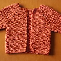 Mi proyecto del curso:  Top-down: prendas a crochet de una sola pieza. Un progetto di Fashion design, Fiber Art, DIY, Uncinetto e Textile Design di Andrew - 06.09.2022