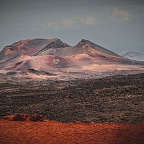 Follow the Yellow Bus - Lanzarote July 2013. Een project van Digitale fotografie, Buitenfotografie y  Documentairefotografie van Luca Scalmani - 18.07.2013