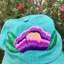 My project for course: Freestyle Embroidery on Tulle for Beginners. Accessor, Design, Embroider, Botanical Illustration, and Textile Design project by Svenja Sabel - 09.07.2022