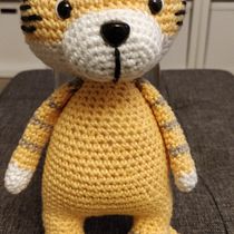 Mein Kursprojekt: Amigurumi: Häkle und designe lebendige Figuren. Arts, Crafts, Fiber Arts, Art To, s, Creating with Kids, Crochet, and Amigurumi project by mehnerko - 09.08.2022