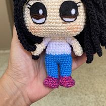 Mi proyecto del curso: Amigurumis: personas tejidas a crochet. Arts, Crafts, To, Design, Fiber Arts, Crochet, Amigurumi, and Textile Design project by Alynka Alba - 09.08.2022
