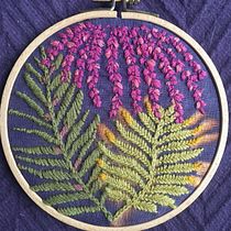 Mon projet du cours : Broderie à l’aiguille : créez une composition végétale. Un projet de Illustration traditionnelle, Broderie, Théorie des couleurs , et Design textile de ptjean.san - 09.09.2022