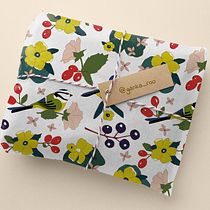 My project for course: Floral Illustration and Pattern Design. Traditional illustration, Painting, Pattern Design, Drawing, and Botanical Illustration project by Karin Goga - 09.13.2022