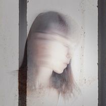 Autoretrato: serie ''la larga espera''. Photograph, Photograph, Post-production, Photo Retouching, Portrait Photograph, Studio Photograph, Fine-Art Photograph, Photomontage, and Self-Portrait Photograph project by Paula - 09.14.2022