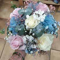 Mi proyecto del curso: Diseño de arreglos con flores de temporada. Design de interiores, Decoração de interiores, e Design floral e vegetal projeto de veronica_ramirezgonzalez87 - 16.09.2022