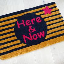 Mon premier tapis. Un projet de Artisanat, Décoration, Art textile, DIY , et Design textile de petitsdom - 16.09.2022
