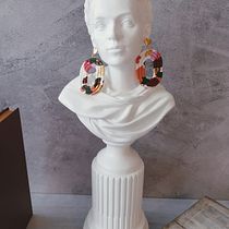Ellas. Un progetto di Design di accessori, Artigianato, Design di gioielli, DIY e Design di julivega_1418 - 18.09.2022