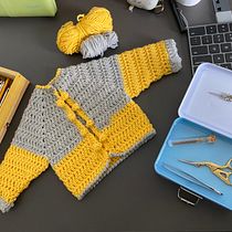 Meu projeto do curso:  Top-down: roupas de crochê sem costura. Un progetto di Fashion design, Fiber Art, DIY, Uncinetto e Textile Design di cynazem - 15.09.2022