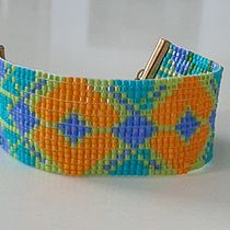 Mi proyecto del curso: Diseño y creación de joyería con mostacillas. Accessor, Design, Arts, Crafts, Jewelr, Design, and Fiber Arts project by Victoria Ruiz Uhia - 09.23.2022