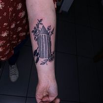 Mi proyecto del curso: Tatuaje botánico con puntillismo. Un progetto di Illustrazione tradizionale, Design di tatuaggi e Illustrazione botanica di Jonh Marchant Saavedra - 23.09.2022