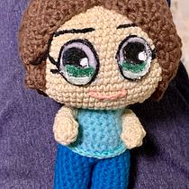 Mi proyecto del curso: Amigurumis: personas tejidas a crochet. Arts, Crafts, To, Design, Fiber Arts, Crochet, Amigurumi, and Textile Design project by Aurora Saez - 09.23.2022