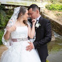 Mi proyecto del curso: Fotografía de boda: sesión de pareja. Fotografia de retrato, Fotografia documental, e Composição fotográfica projeto de tamita_87 - 27.09.2022