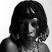 My project for course: Directing People for Portrait Photography. Un proyecto de Fotografía, Fotografía de retrato e Iluminación fotográfica de Oritsemaruntosan Ukuemoluwa - 26.09.2022