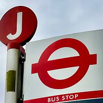 London in Red. Photograph, Social Media, Mobile Photograph, Outdoor Photograph, Documentar, Photograph, Lifest, and le Photograph project by tlbnxhgsv - 09.26.2022