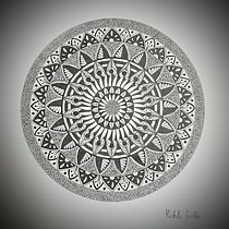 Il mio progetto del corso: L'arte del mandala: disegna motivi geometrici. Drawing & Ink Illustration project by Michele Grolla - 09.30.2022