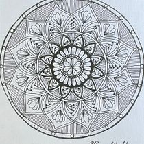 My project for course: The Art of Mandala Drawing: Create Geometric Patterns. Drawing & Ink Illustration project by thirtythreehearts - 10.02.2022