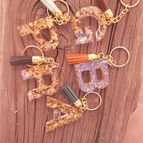 Mi proyecto del curso: Diseño de joyería en resina. Design de acessórios, Artesanato, Design de joias, e DIY projeto de Marina Escudero - 03.10.2022